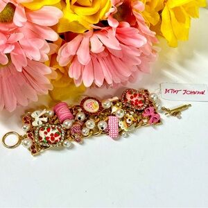🍓SUPER SALE! $150 BJ SUGAR & SPICE BRACELET BABY CAKES